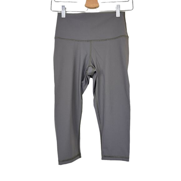 Everlane Cropped Leggings Size Small - Picture 2 of 8